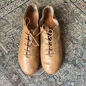 Poppy Barley Tan Leather Lace-Up Flats